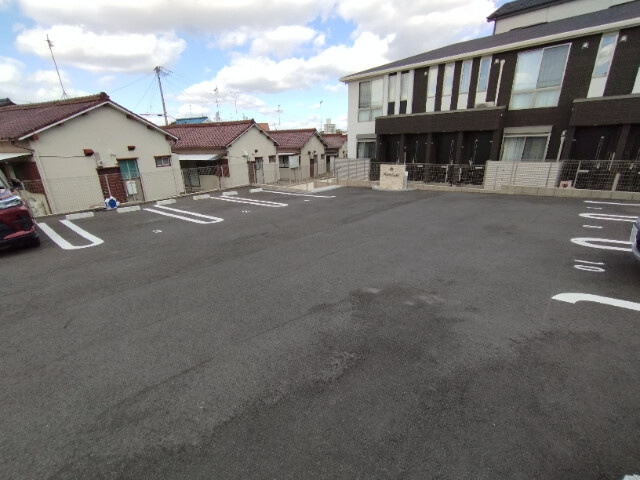 寿の駐車場