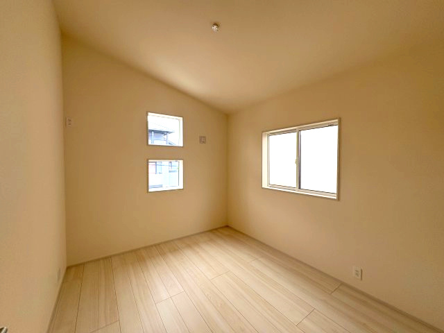 川越市小仙波町2丁目　全1棟　新築戸建　の洋室|洋室5.25帖