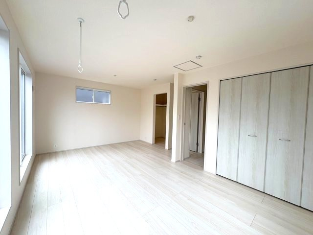 川越市小仙波町2丁目　全1棟　新築戸建　の洋室|洋室11.25帖※フレキシブルタイプ