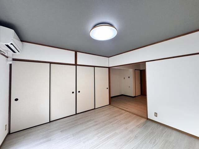 ヒルズ守恒の寝室