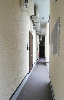 Latte池袋本町のロビー