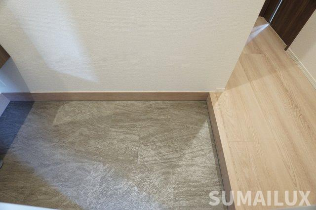 D-ROOM パレットハウスの玄関