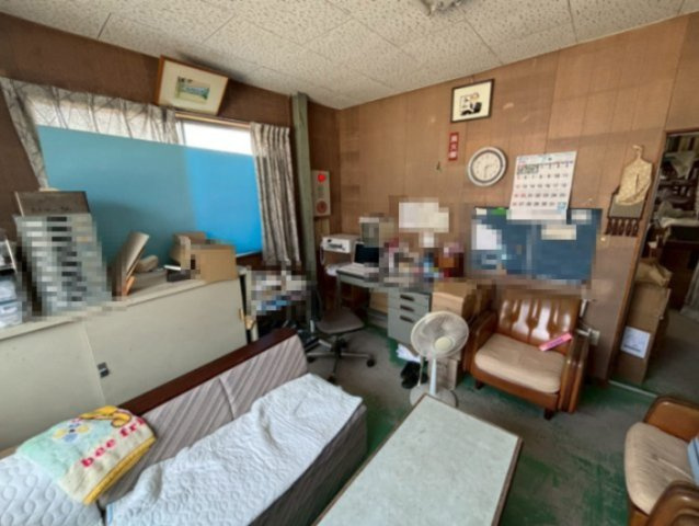 安城市桜井町城阿原　貸倉庫の内装