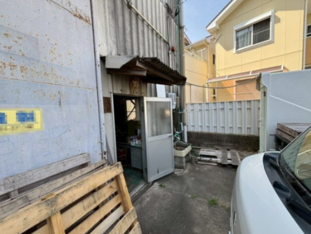 安城市桜井町城阿原　貸倉庫の外観