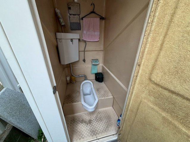 安城市桜井町城阿原　貸倉庫のトイレ