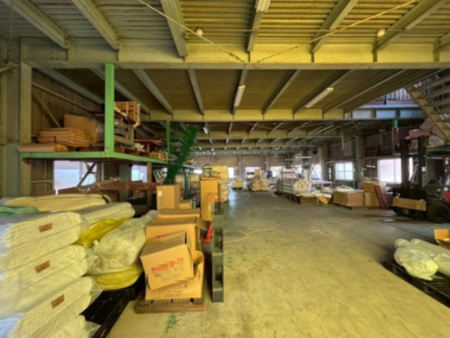 安城市桜井町城阿原　貸倉庫の内装