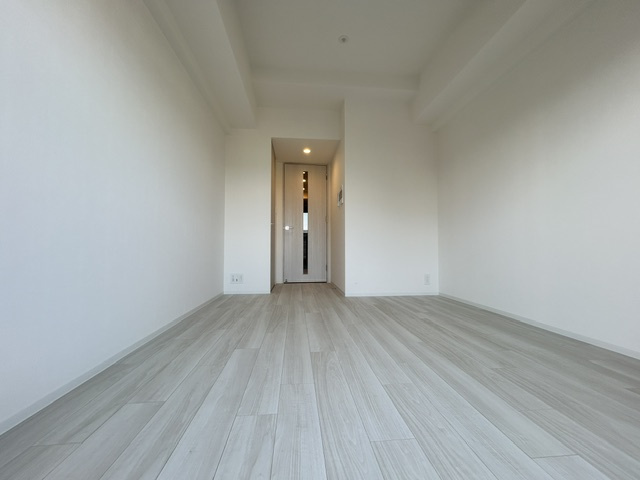 IW RESIDENCE大阪CREST TAPPの居間・リビング