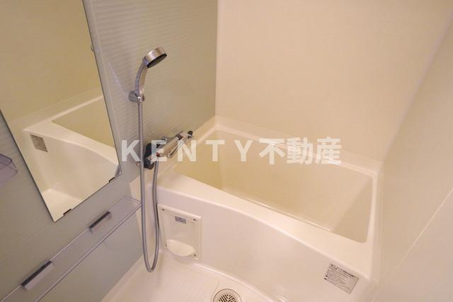【浴室】 | Ｌｏｕｉｓ　Ｃｏｕｒｔ　Ｋｉｔａｓｈｉｎａｇａｗａ | 日々の暮らしに欠かせないお風呂です