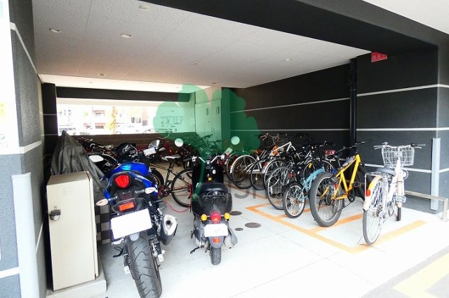 CLUB ORIENT No.105(クラブオリエントNo.105)の駐車場