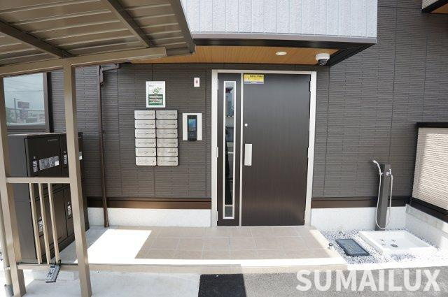D-ROOM パレットハウスのエントランス