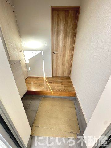 オレンジハイツⅢの玄関
