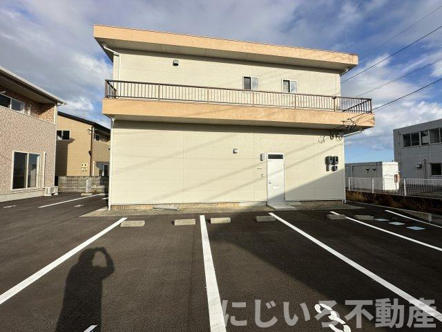 オレンジハイツⅢの駐車場