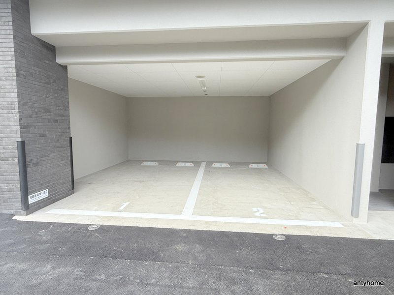 エスリードレジデンス ザ・グラン都島ノア　仲介手数料無料の駐車場