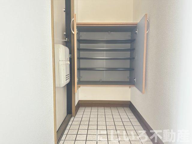 クレールメゾンAの玄関