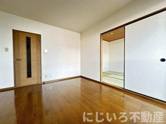 クレールメゾンAの居間・リビング