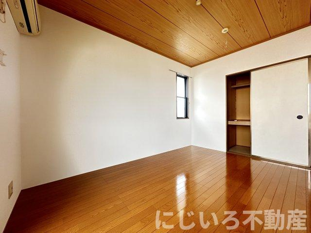 クレールメゾンAの居間・リビング