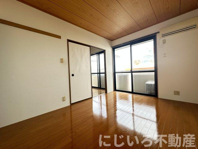 クレールメゾンAの居間・リビング