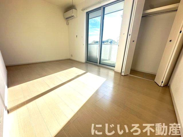ハピネス宮倉の居間・リビング