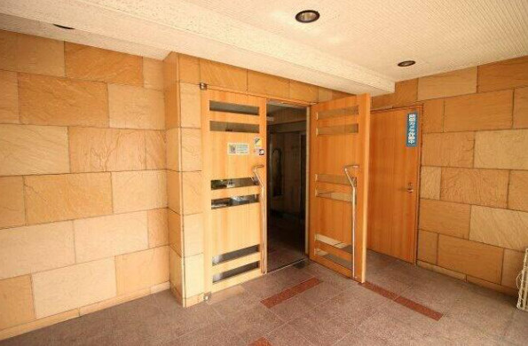 アーバイル池袋EASTのエントランス|アーバイル池袋EAST