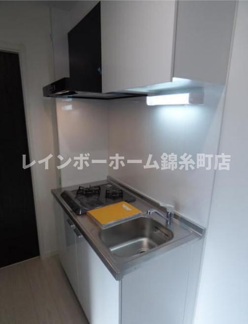 草加市吉町５丁目のアパートのキッチン
