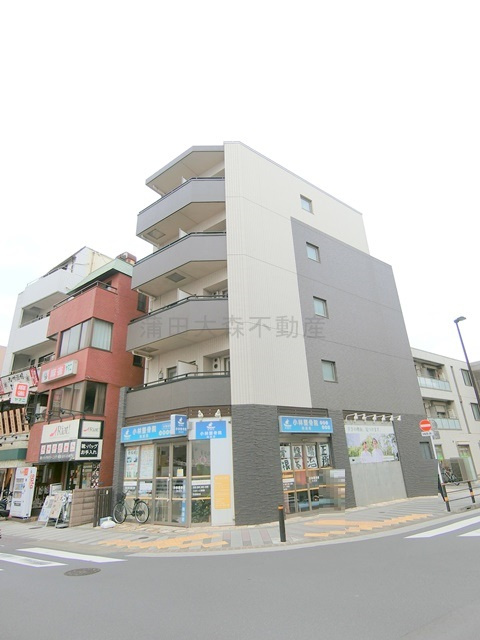 ベルガモット梅屋敷の外観|2016年8月築　RC鉄筋コンクリート造地上5階建て
東京都大田区大森西6丁目　京急本線梅屋敷駅近徒歩1分