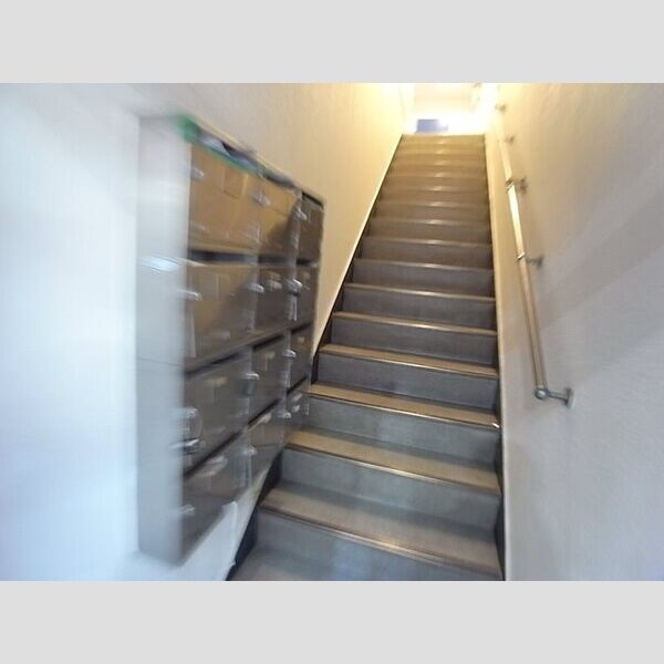 松井ビルのロビー