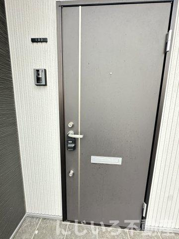 メゾンヴェールの玄関