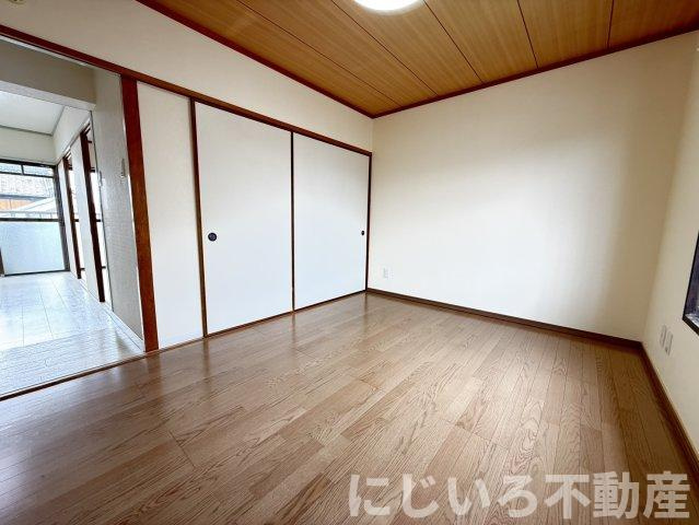 見能林ハイツの寝室