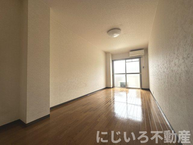 ラフィーネの寝室
