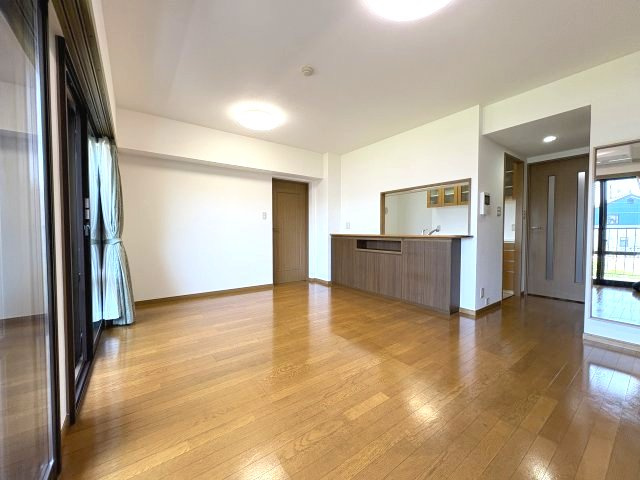 ハイホーム東村山の居間・リビング