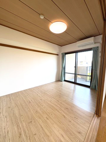 ハイホーム東村山の洋室