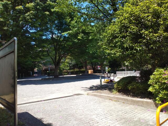 南原公園まで50m