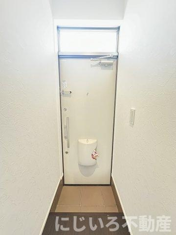 サニースクエア宝田の玄関
