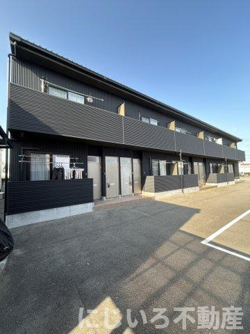 サニースクエア宝田の駐車場