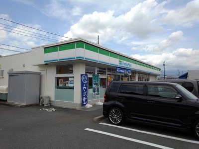 【周辺】 | ヒルズ・アドバンスＢ | ファミリーマート　岩松店まで2000m