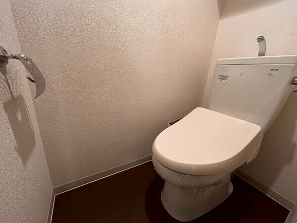 RIDGE堀田のトイレ|落ち着いたトイレです