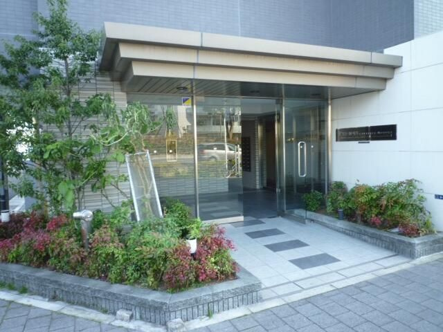 リクレイシア・コルテ川崎元木のエントランス