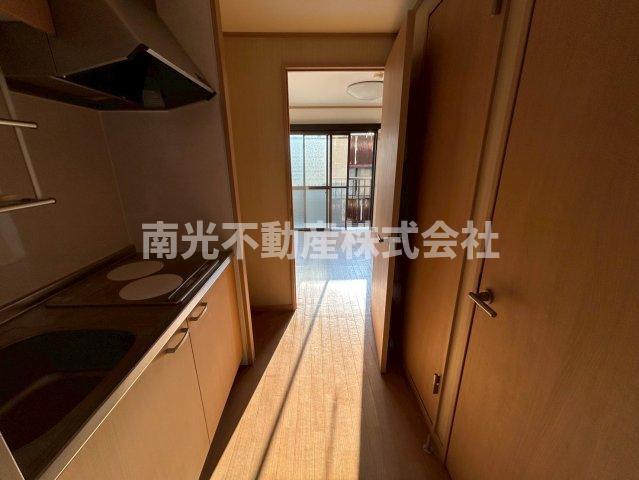 グリーンマンションの内装
