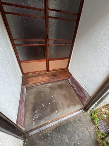 北条６丁目テラスの玄関