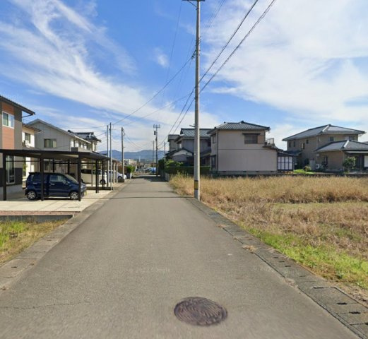 福井市木田3丁目　売地①の前面道路含む現地写真