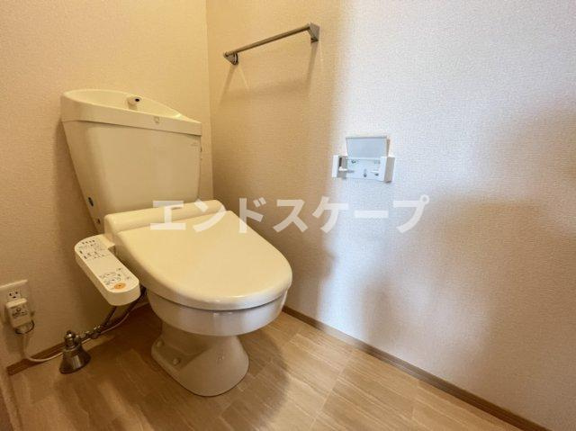 ロザージュのトイレ|高崎、前橋エリアのお部屋探しはエンドスケープまで！お客様の理想お聞かせ下さい♪