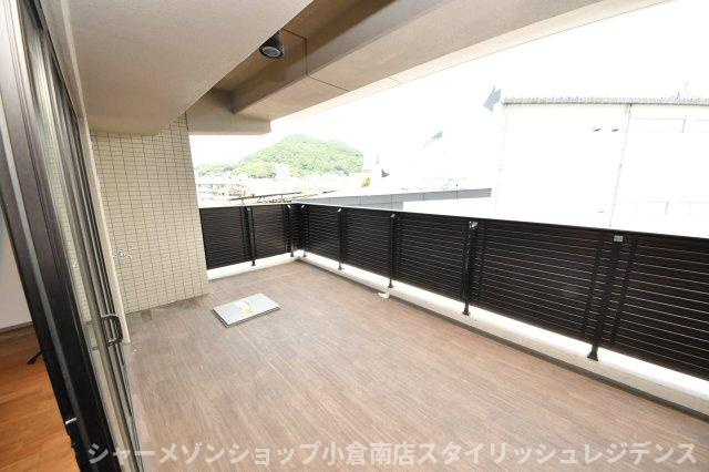 アーティックス上富野グランゲートのバルコニー