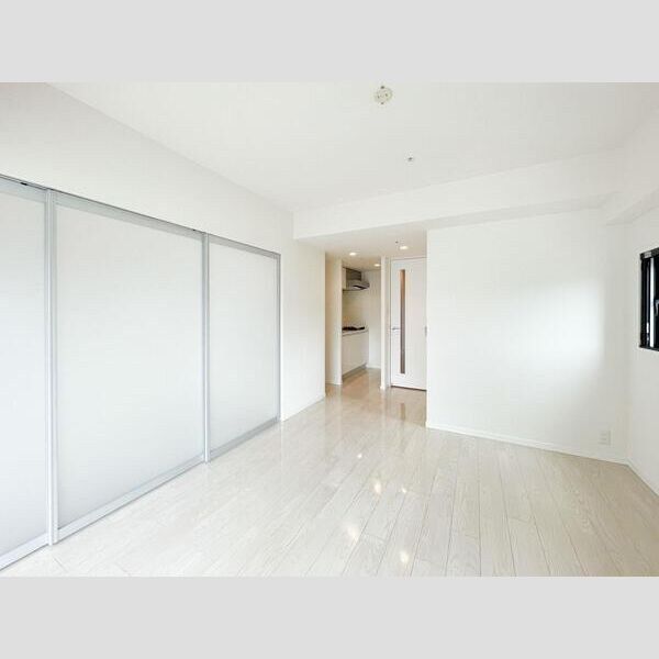 S-RESIDENCE神戸元町の居間・リビング