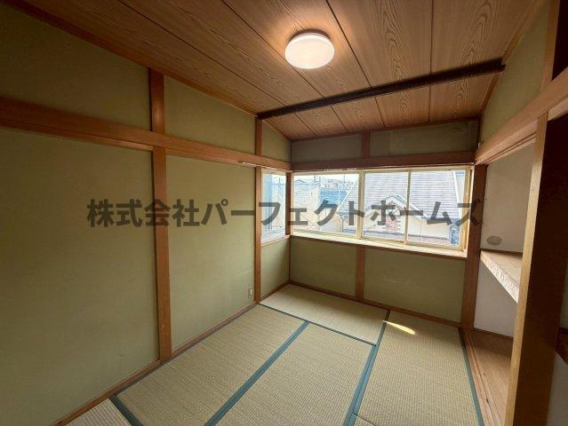 高柳2丁目戸建　賃貸の和室|柔らかい畳が心地よい和室