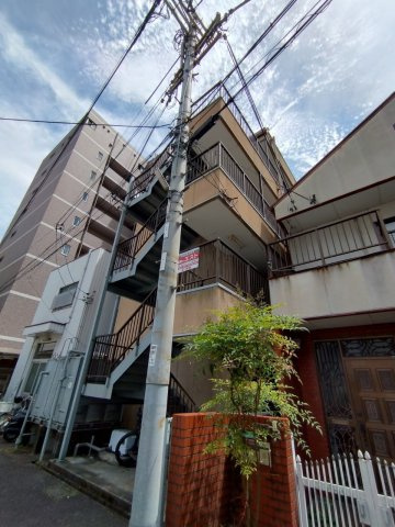 上田辺マンションの外観
