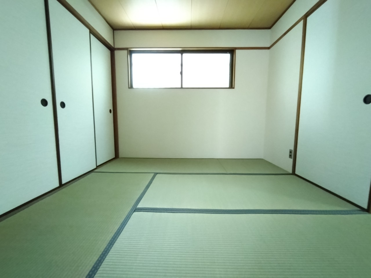 上田辺マンションの和室