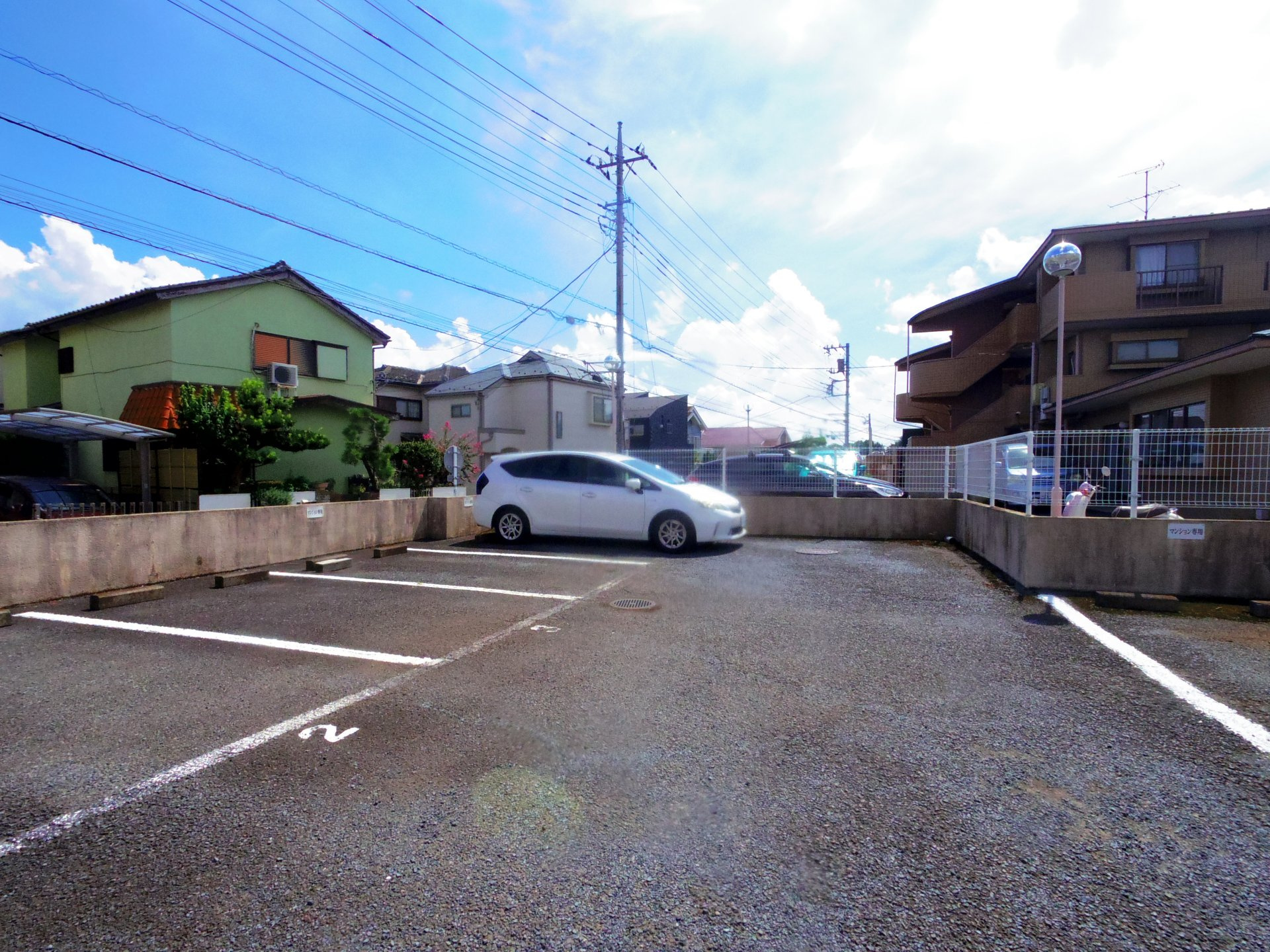 サニーハイツ村野の駐車場