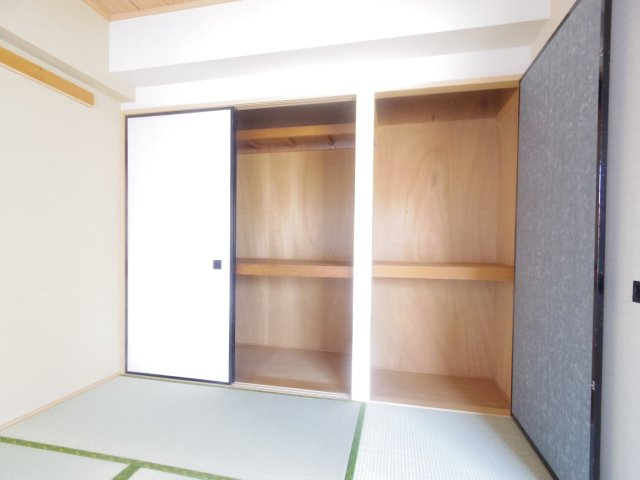 サニーハイツ村野の収納
