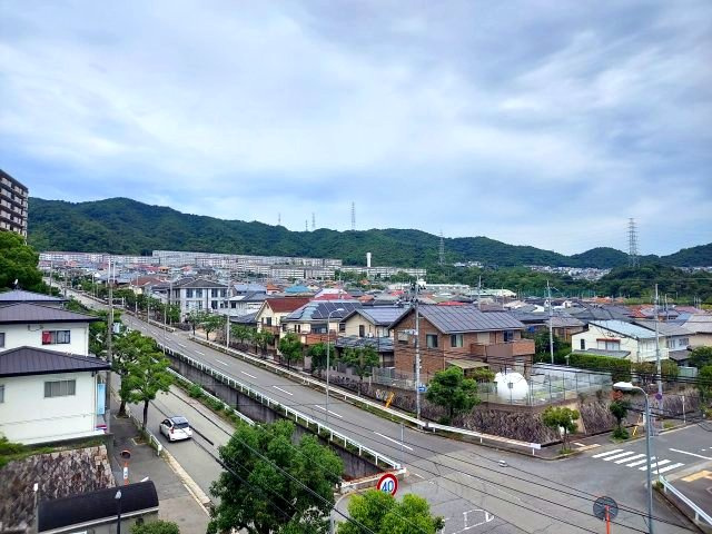 ツウィング宝塚中山弐番館の展望|北側バルコニーからの眺望