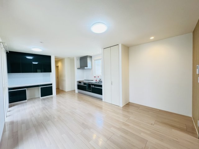 高崎市吉井町下長根　中古住宅の居間・リビング|高崎市吉井町下長根　中古住宅